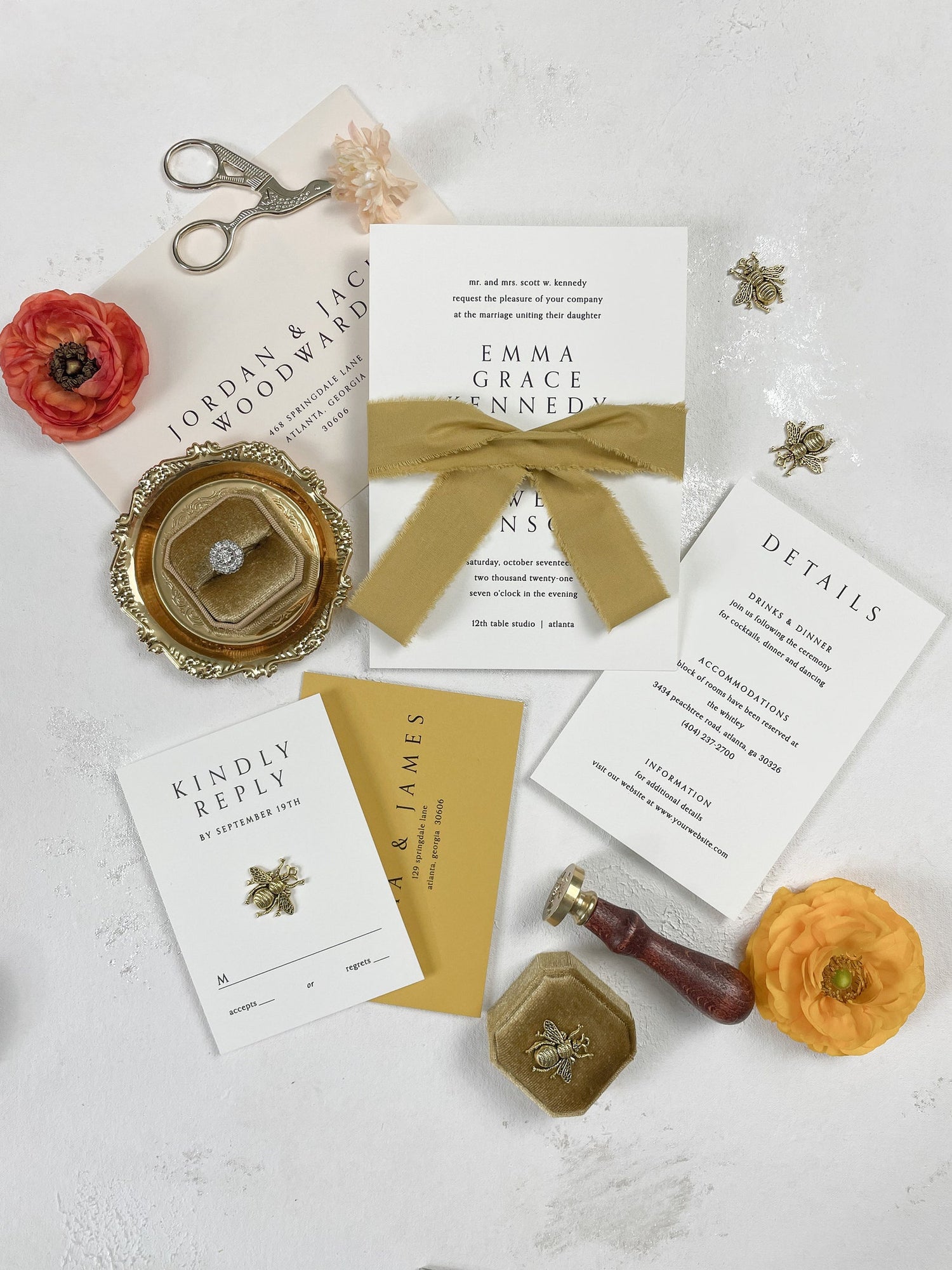 Flat Lay Styling Kits with Mat